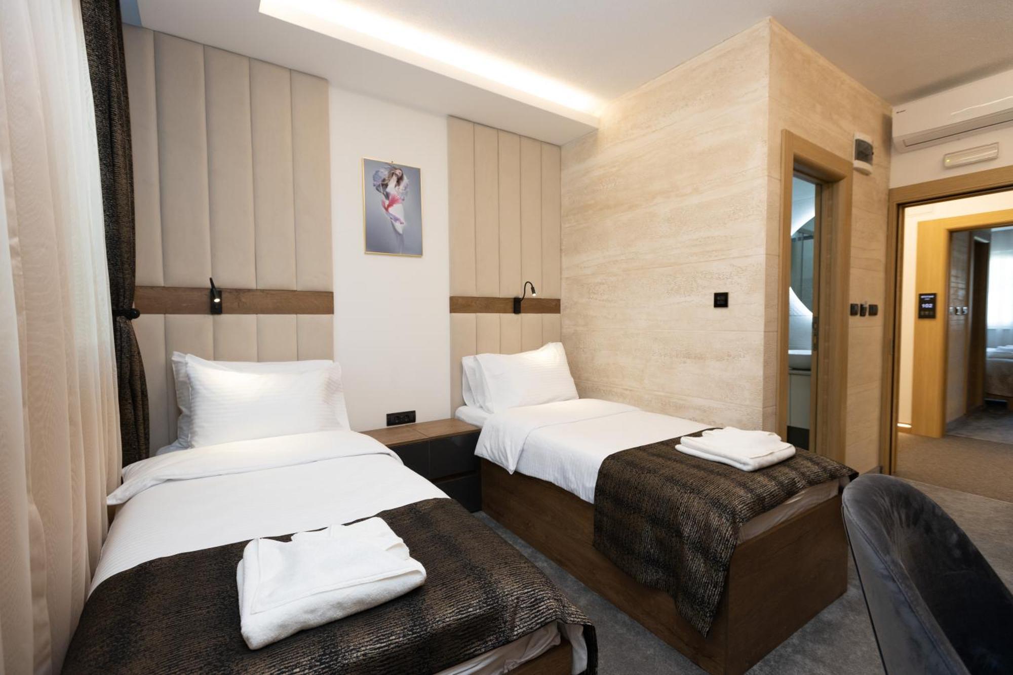 Hotel M Star 노비파자르 외부 사진